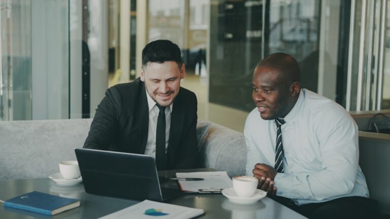 Business networking Leicester – business owners networking over coffee